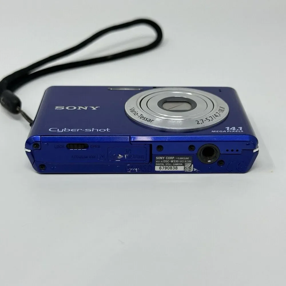 Sony Cyber Shot DSC-W330 14.1MP Electric Blue Camera Battery SD Case Tested